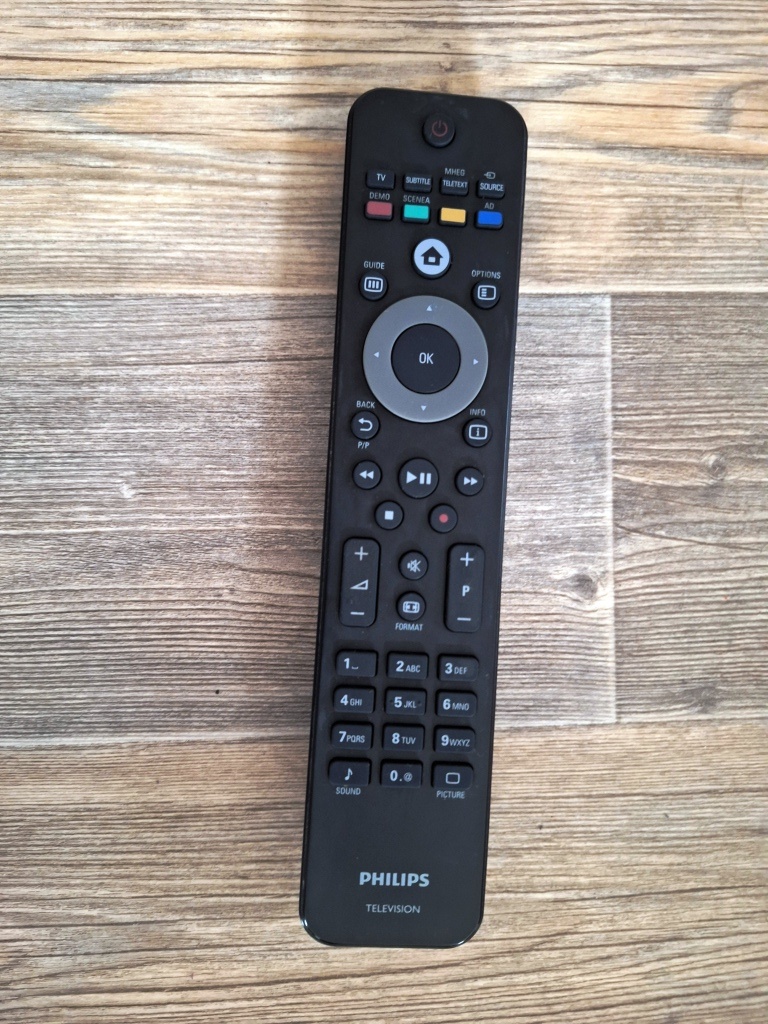 Televize PHILIPS + držák na TV - 3