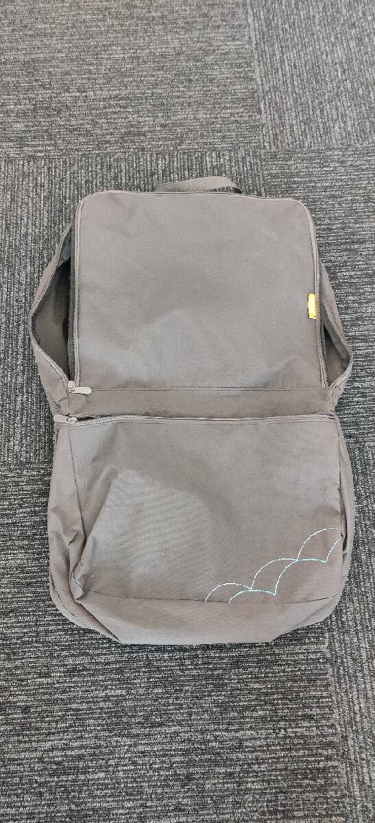 Organizér do auta s držákem tabletu Brica - 3