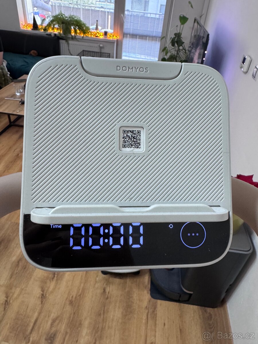 Eliptický trenažér samonapájecí Initial 300 - 3