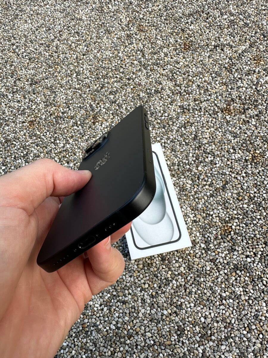 Iphone 15 - baterie 100% - 3