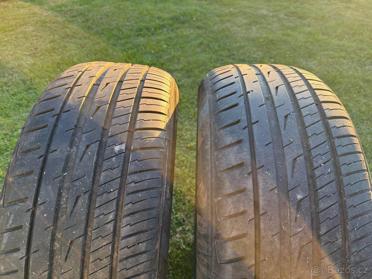 Pneu 225/55 R18. - 3