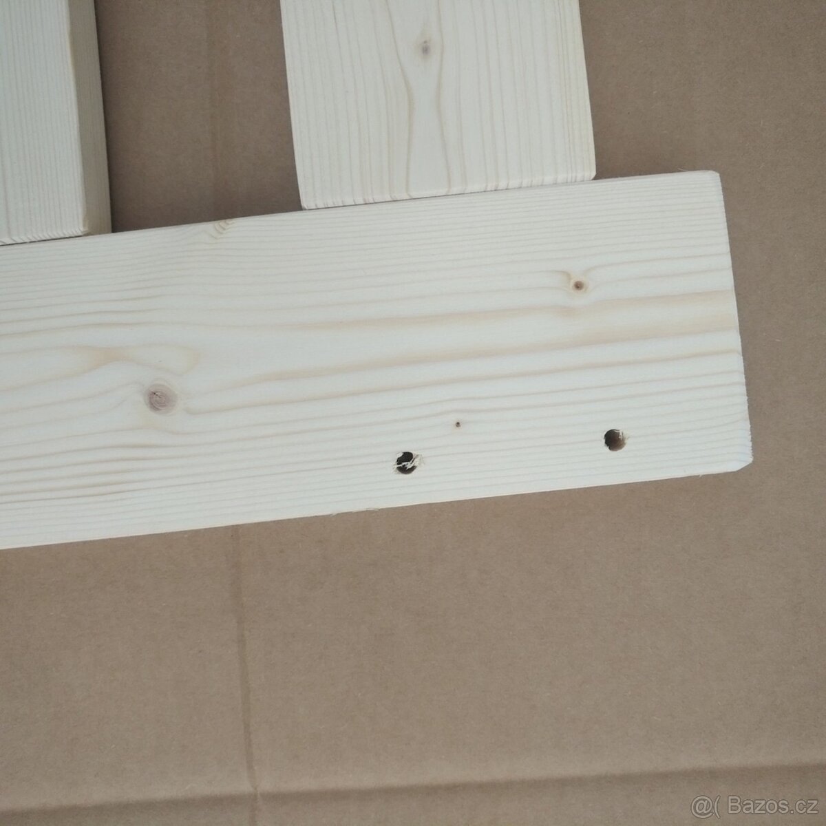 drevena postel 140x200 borovice ze dreva S rostem - 3