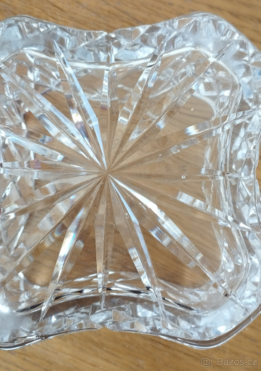 skleněná dóza s víkem, polobrus - 3