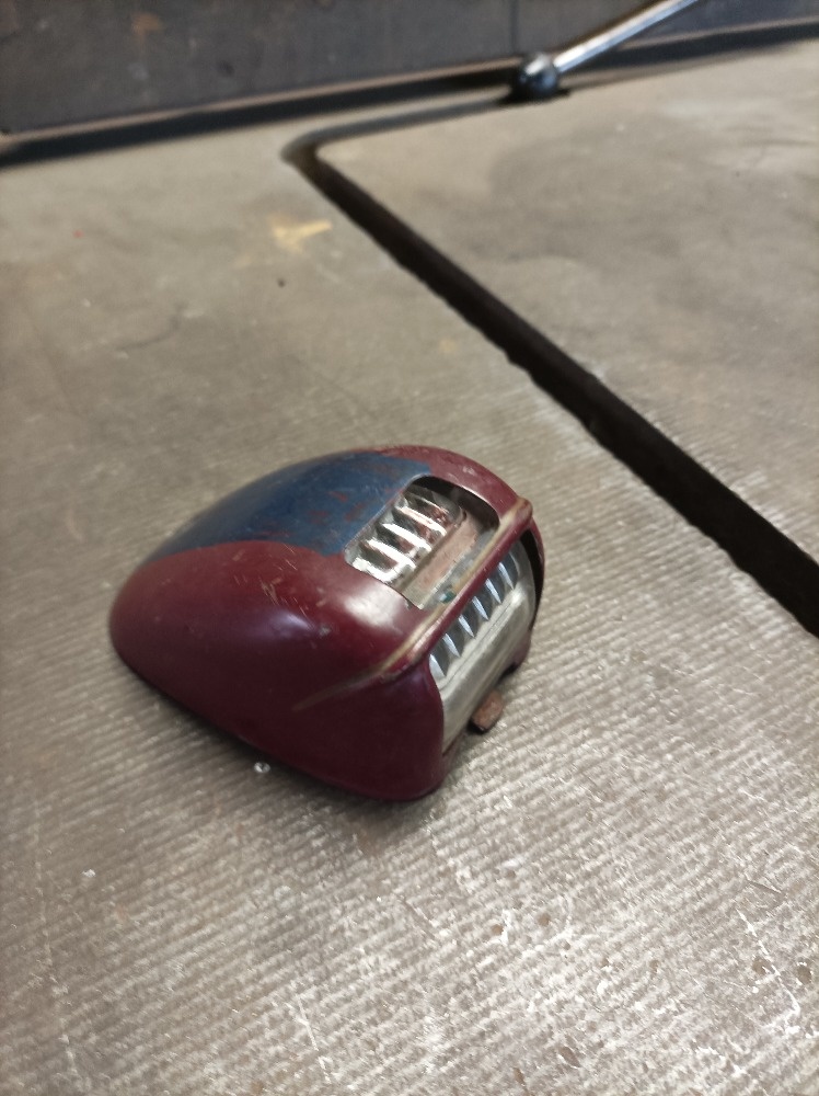 Víčka nádrže a kryt světla jawa, - 3