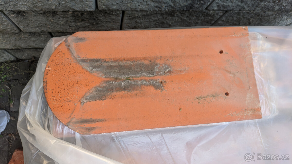 Pálená taška bobrovka, režná, cca 10 000 ks - 3