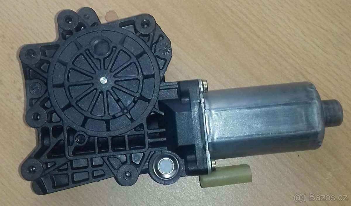 Motorek stahovaček - 3