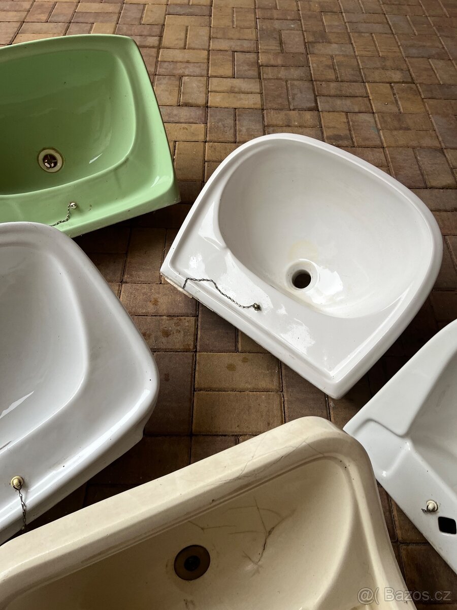 Umyvadla, bidet, kryty na syfon - 3