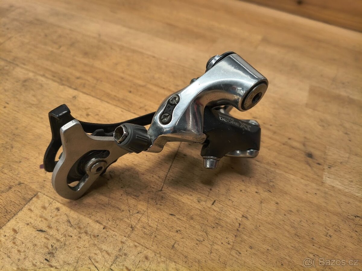 Přehazovačka Shimano XT RD-M737 8mi - 3