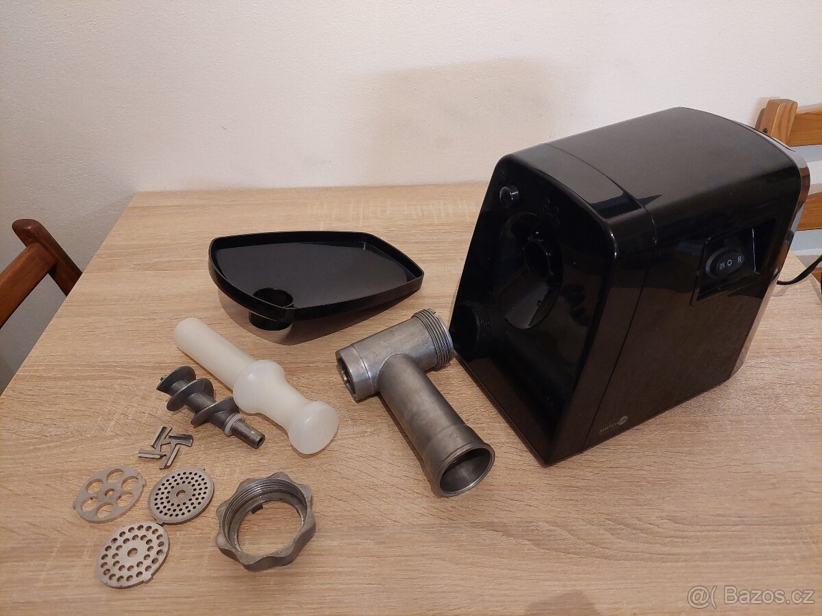 Elektrický mlýnek na maso SwitchOn - 3