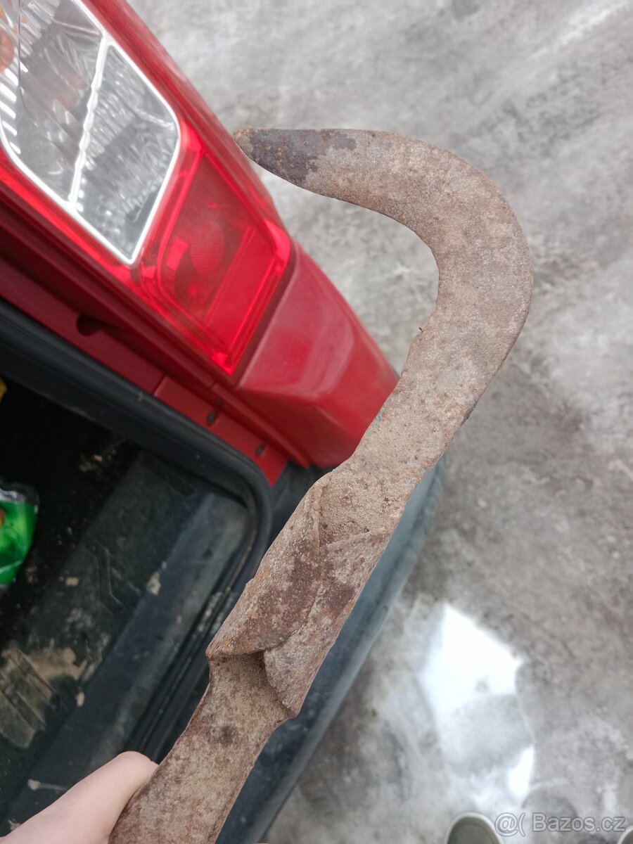 Kovaný hasičský hák - 3