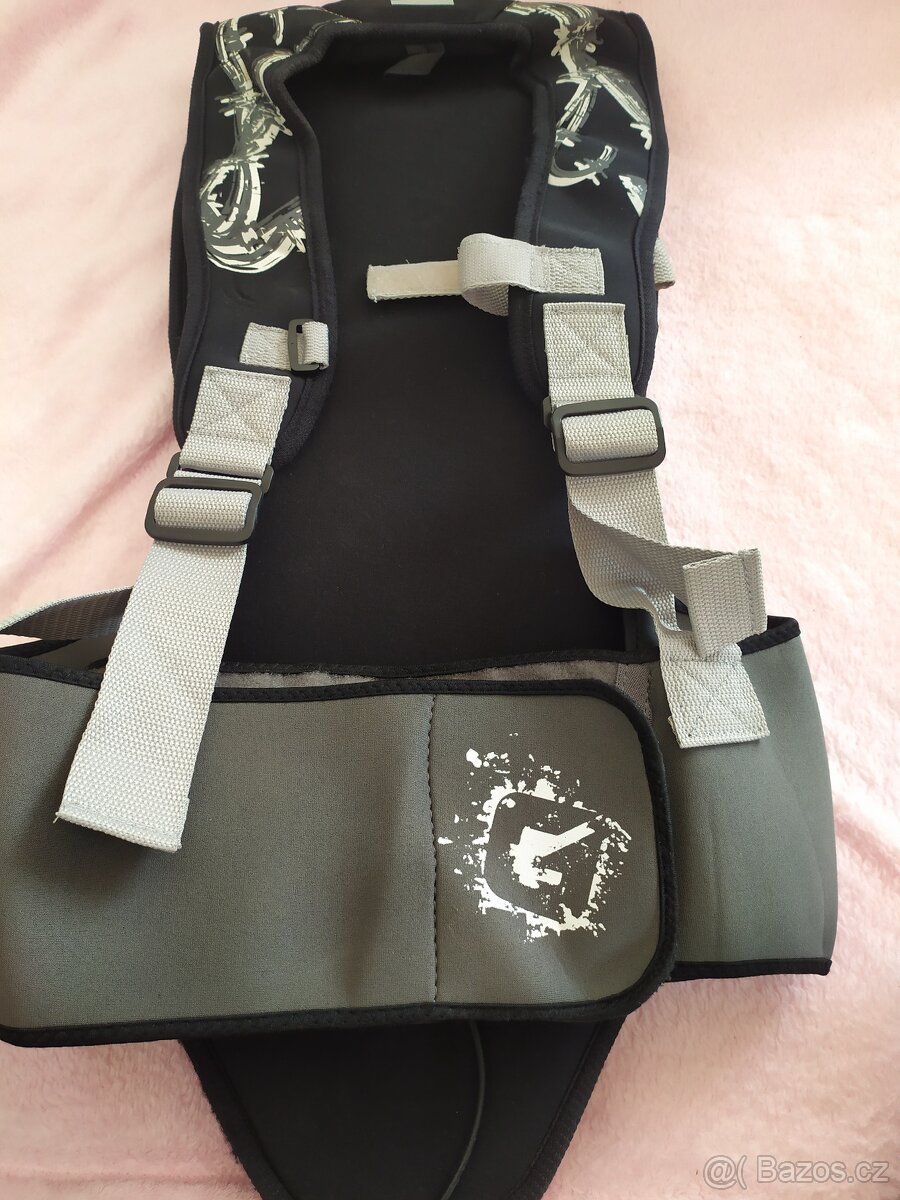 Chránič páteře Hatchey XL - 3