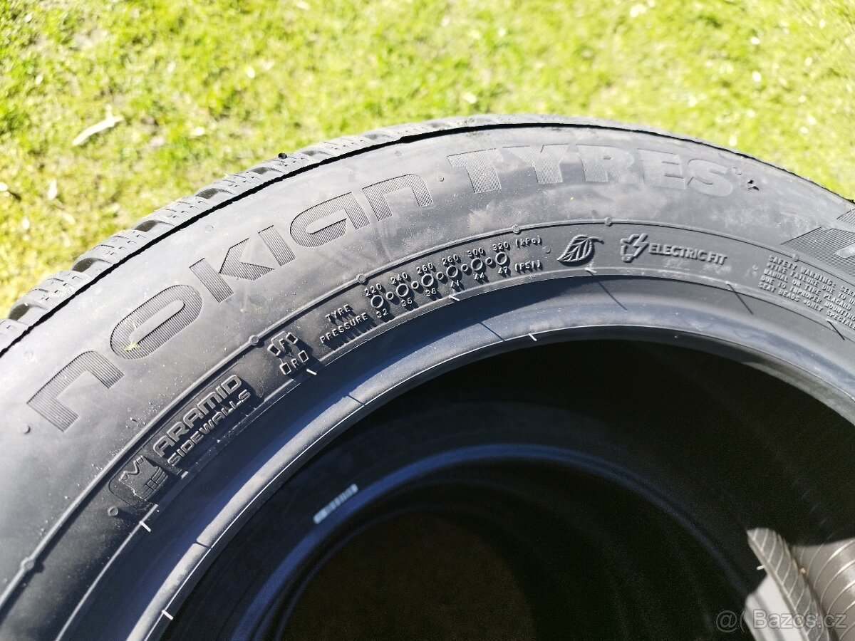 Nokian Tyres SEASON PROOF 2 215/55/R17 - 3