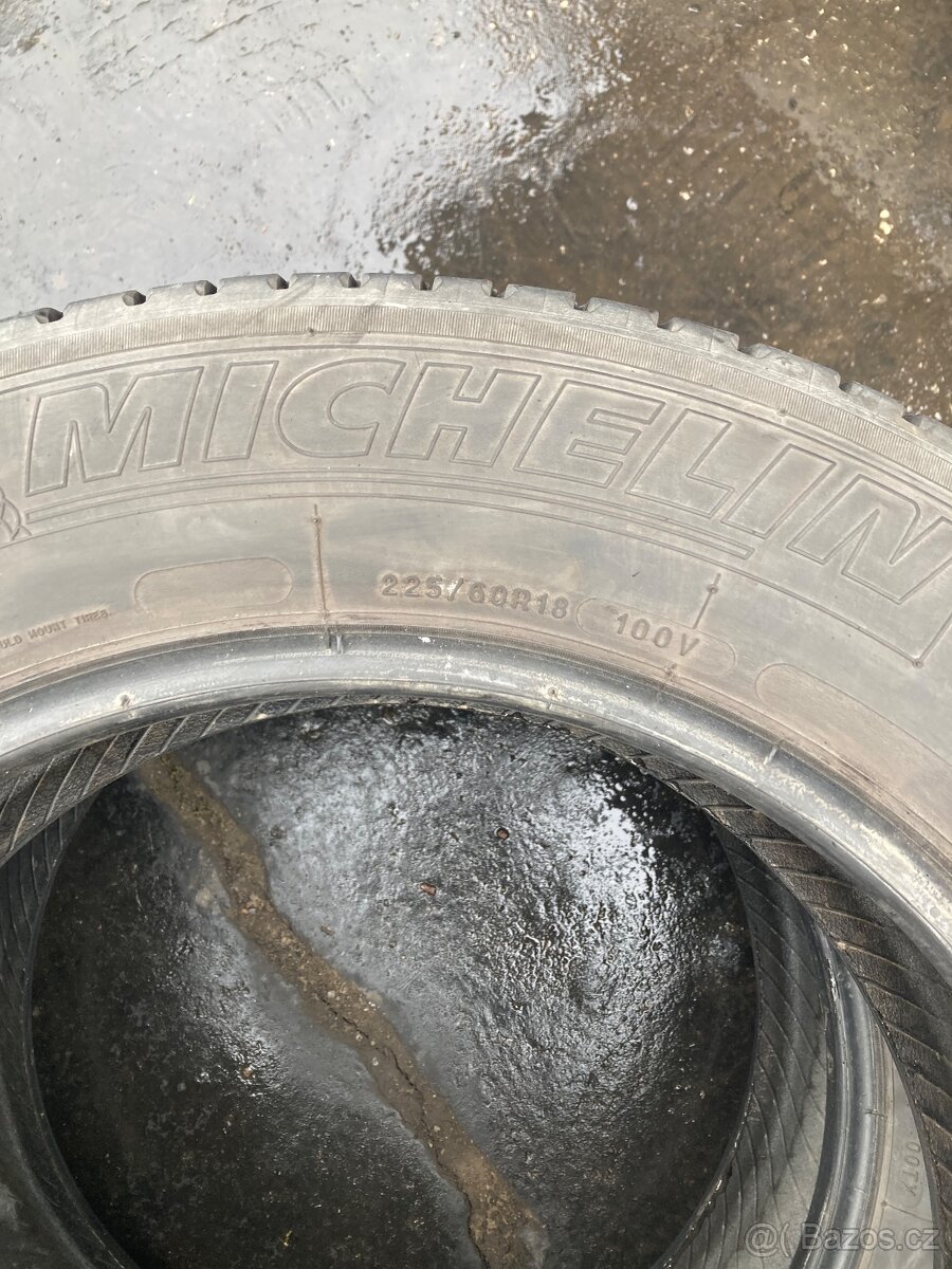 225/60/18 letni - 3
