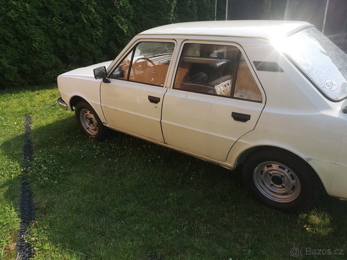 Škoda 105s 1980 - 3