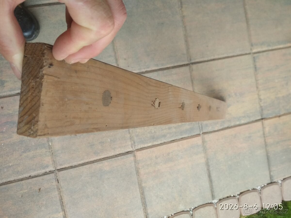 Starý dřevěný věšák - 3