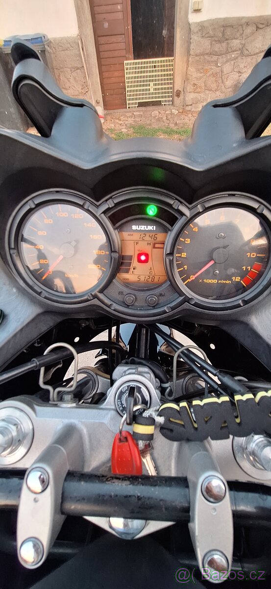 Suzuki V-strom Dl 650 - 3