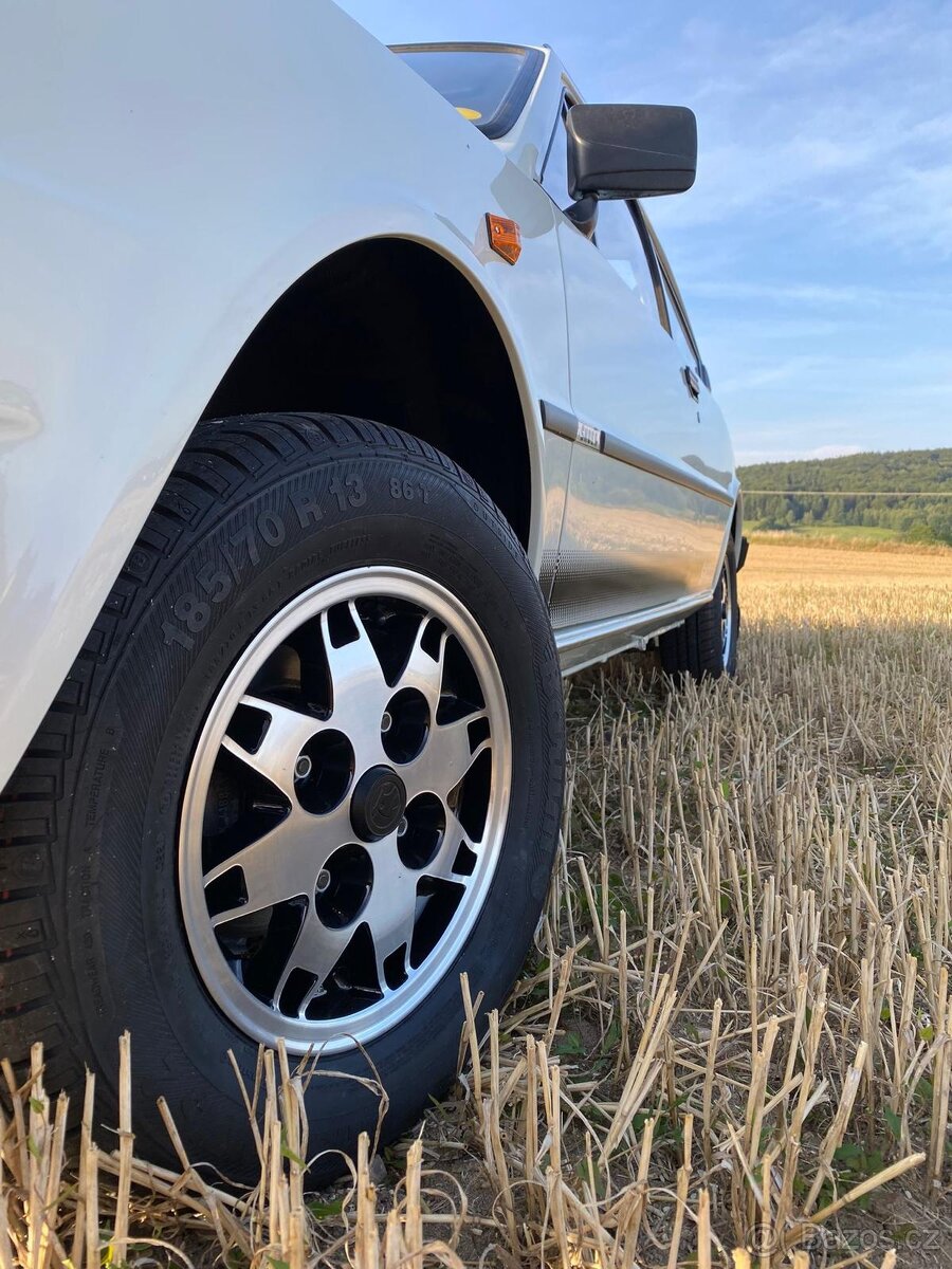 Prodám Škoda Rapid 136 - 3