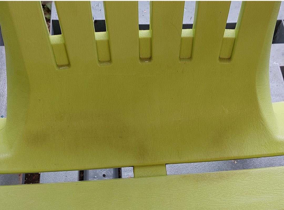 Zahradni křeslo- plastové. - 3