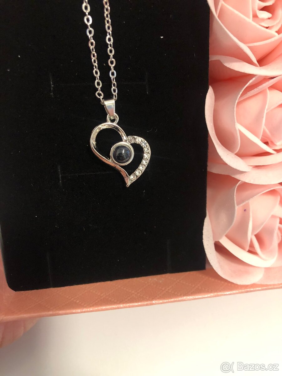 Dárkový set - řetízek s přívěskem a mýdlové květiny - 3