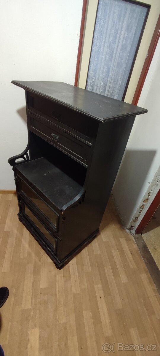 Skříňka starožitná kuchyňská - 3