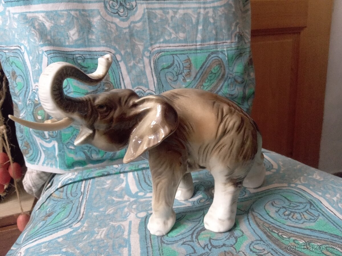 Porcelánové sošky Royal Dux - 3