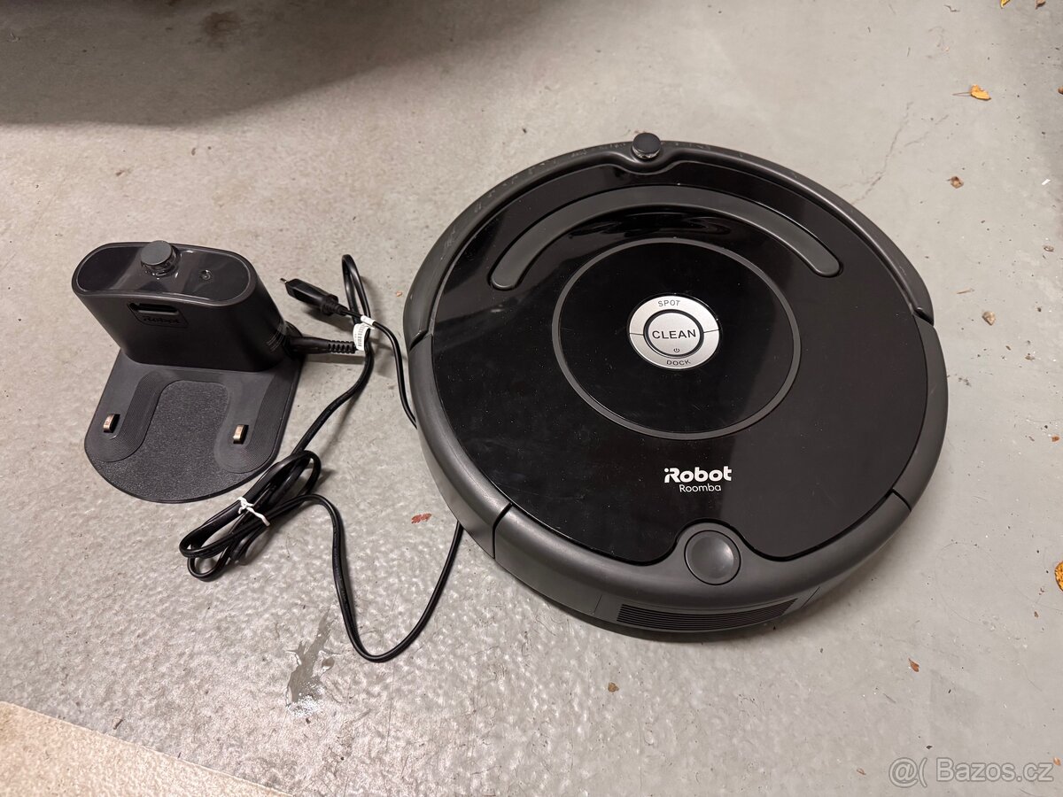 iRobot Roomba - robotický vysavač, kompletní set - 3