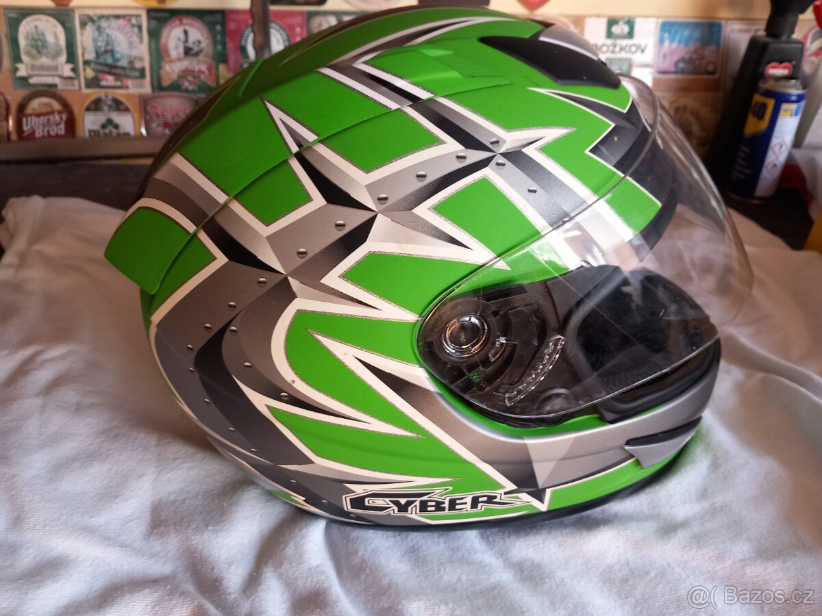 Prodám helmu, přilbu Cyber. - 3