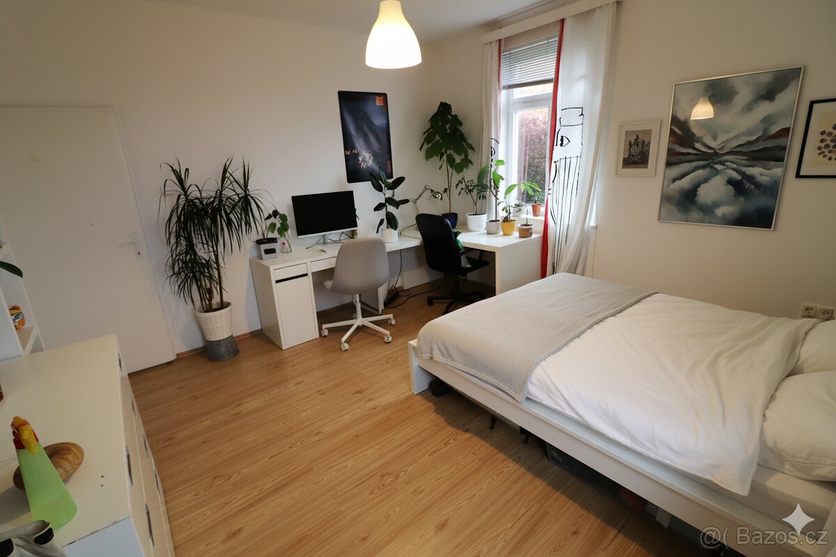 Prodej bytu 3+1, Zlín, 2x parkovací stání - 3