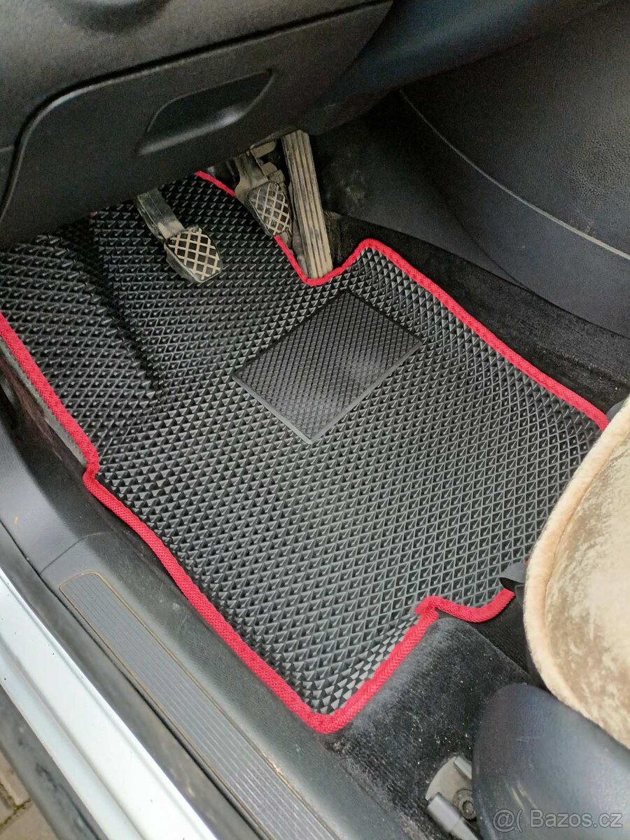 Eva Koberce do auta - 3