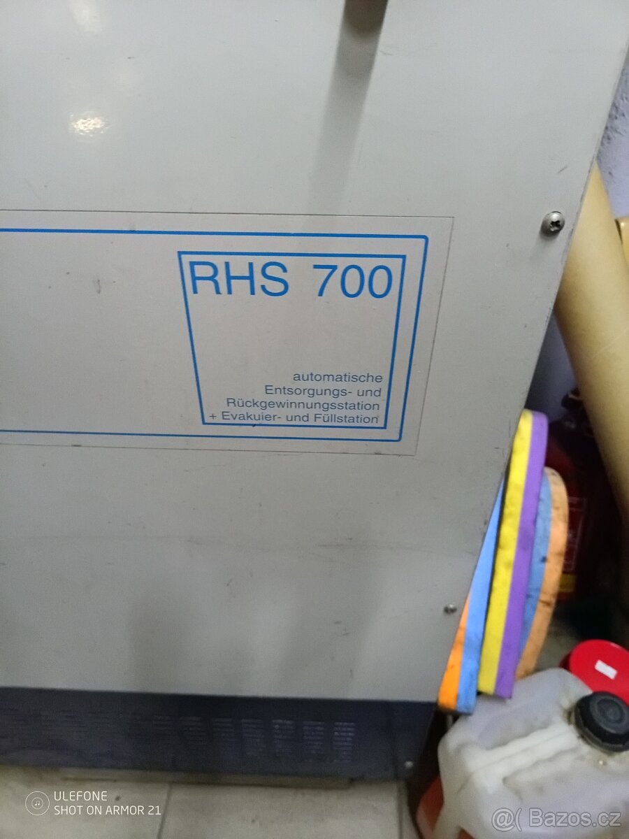 Plnička klimatizací - 3