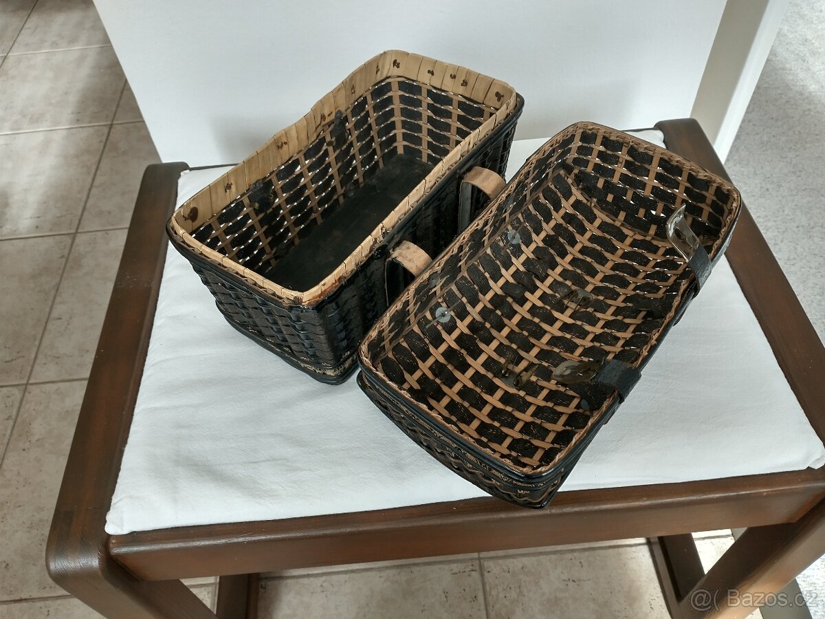 Starožitný košík na ruční práce - 3