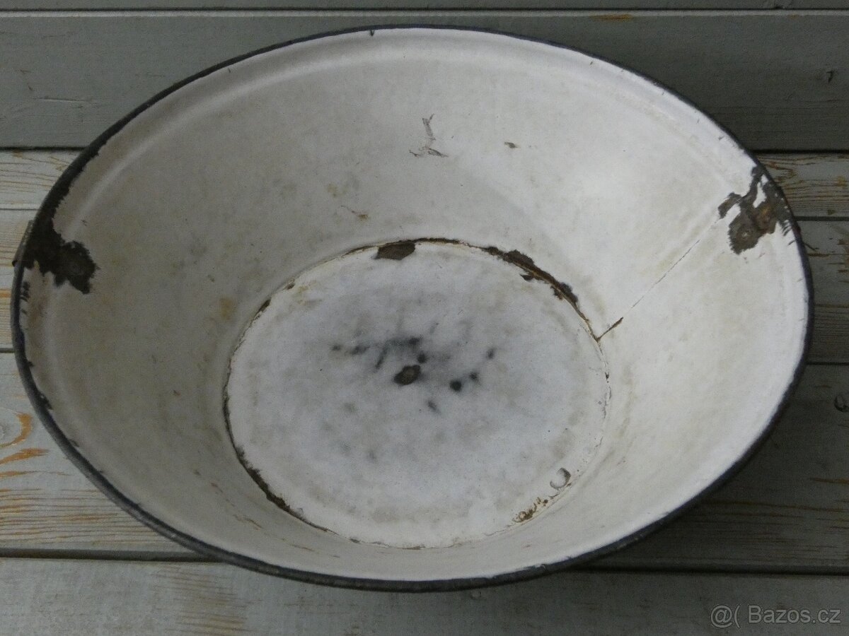 Starý smaltovaný vandlík - 3
