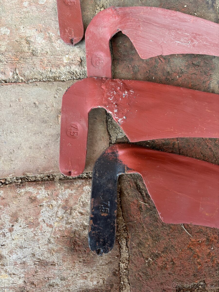 4x kosa + 2x násada - 3