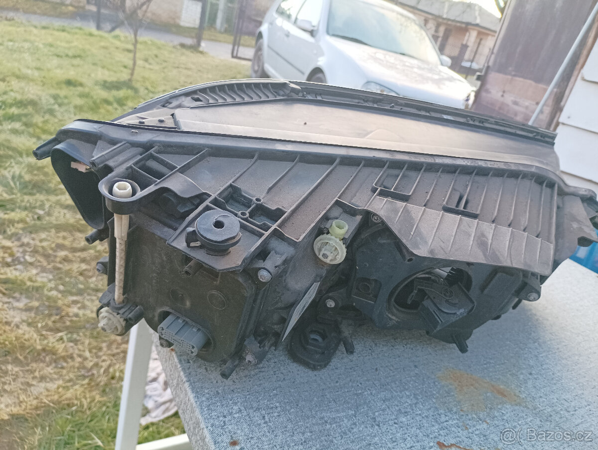 Vw Touareg LP světlo 761941081 2018- - 3