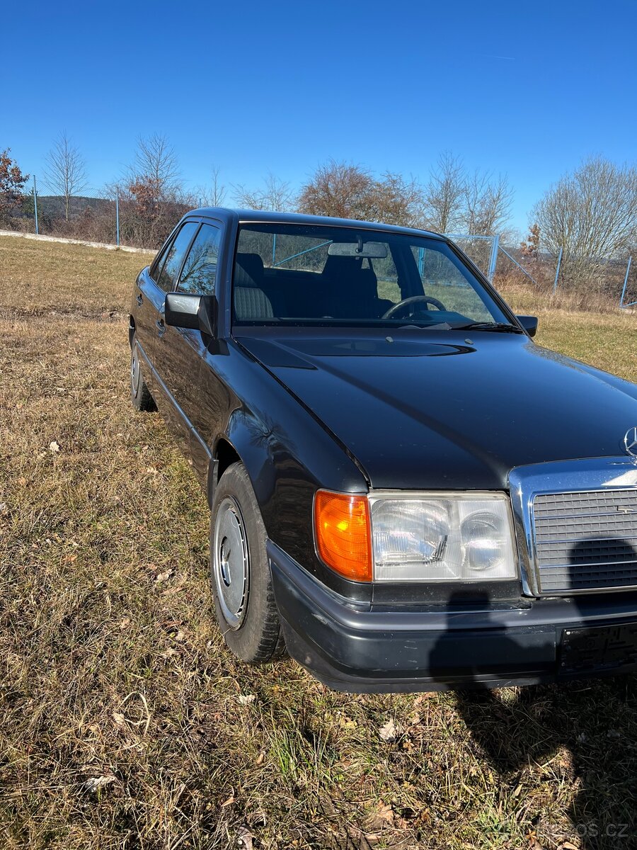 Mercedes-Benz E220 Typ 11960 - 3