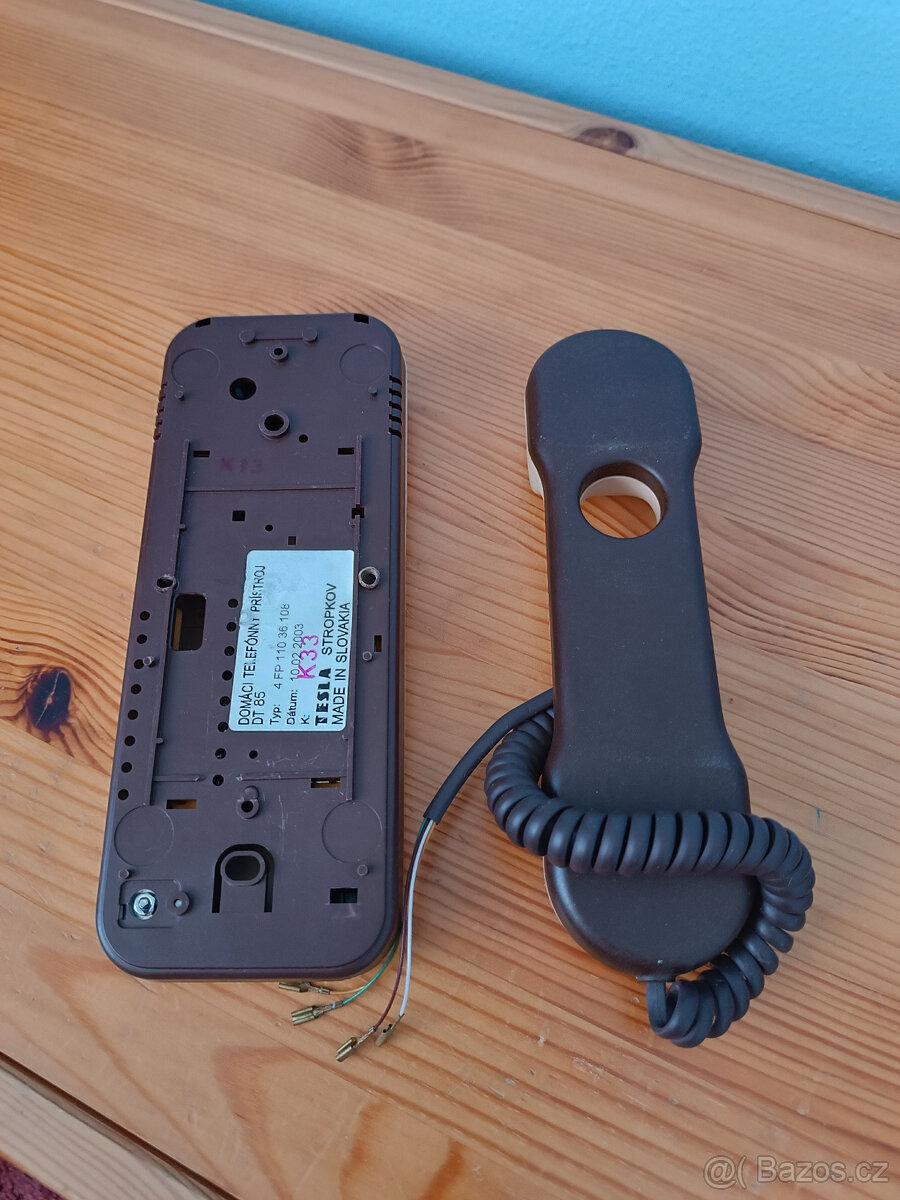 Domácí telefonní přístroj TESLA - 3