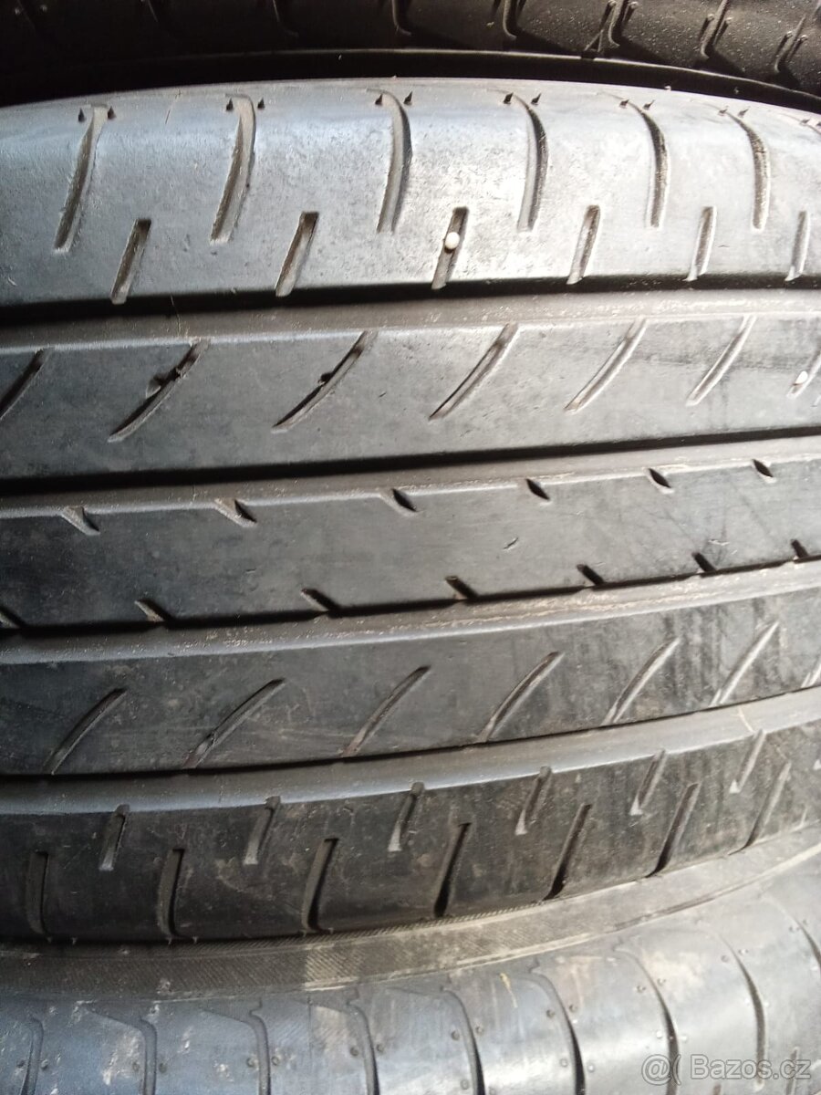 225/60/18 100h Yokohama - letní pneu 4ks - 3