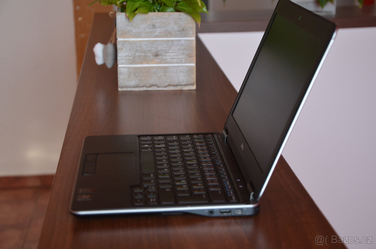 Dell latitude 7240 i5/8GB/SSD 128GB/záruka - 3