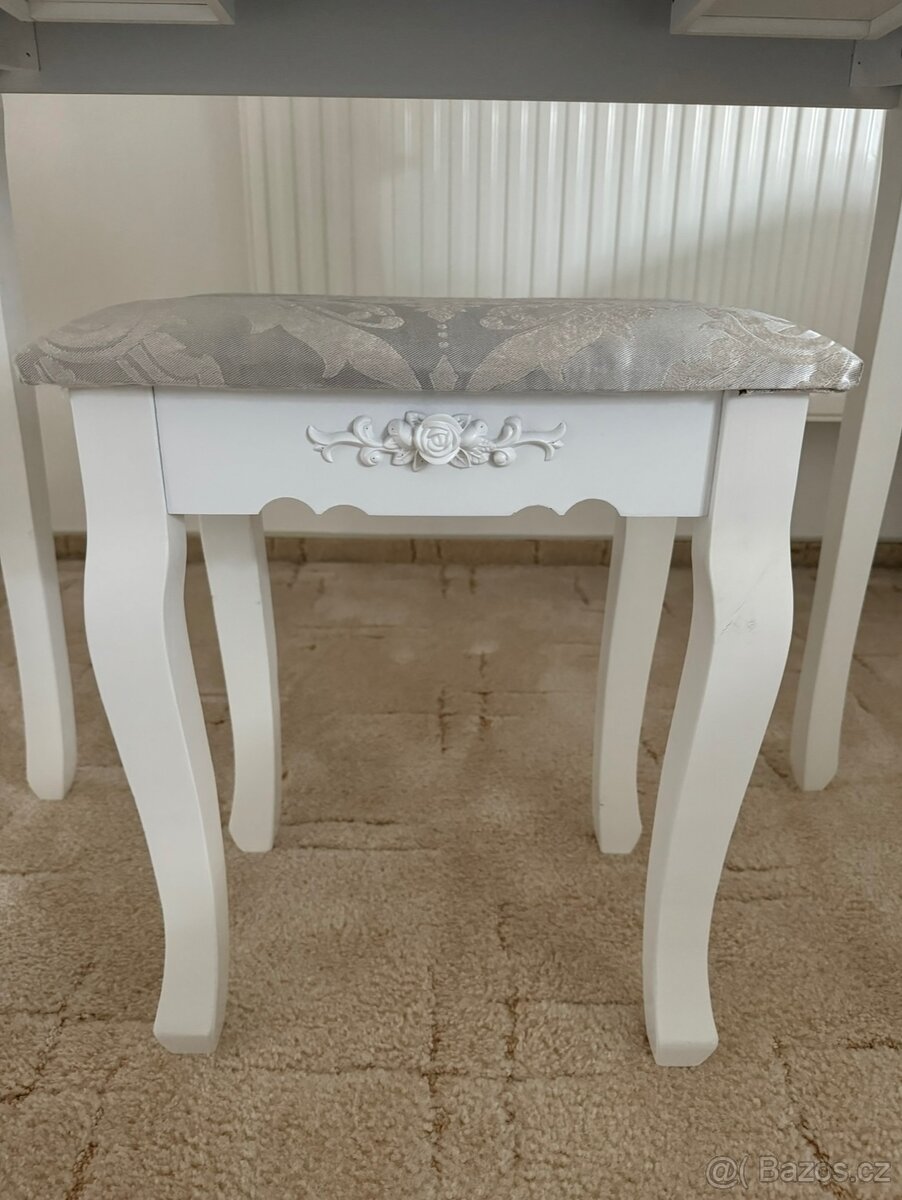 Kosmetický stolek pro slečnu - 3