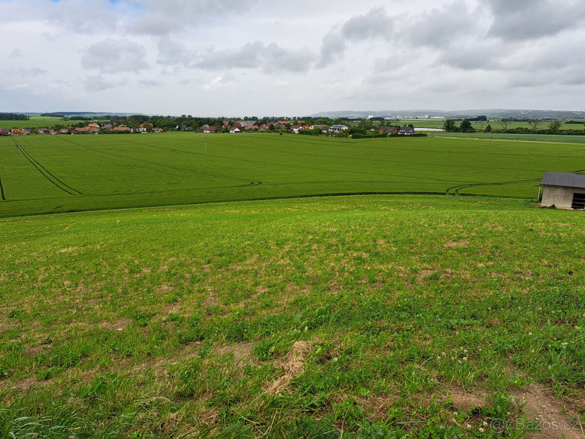 Stavební pozemek 1768m2 - Charvatce - 3