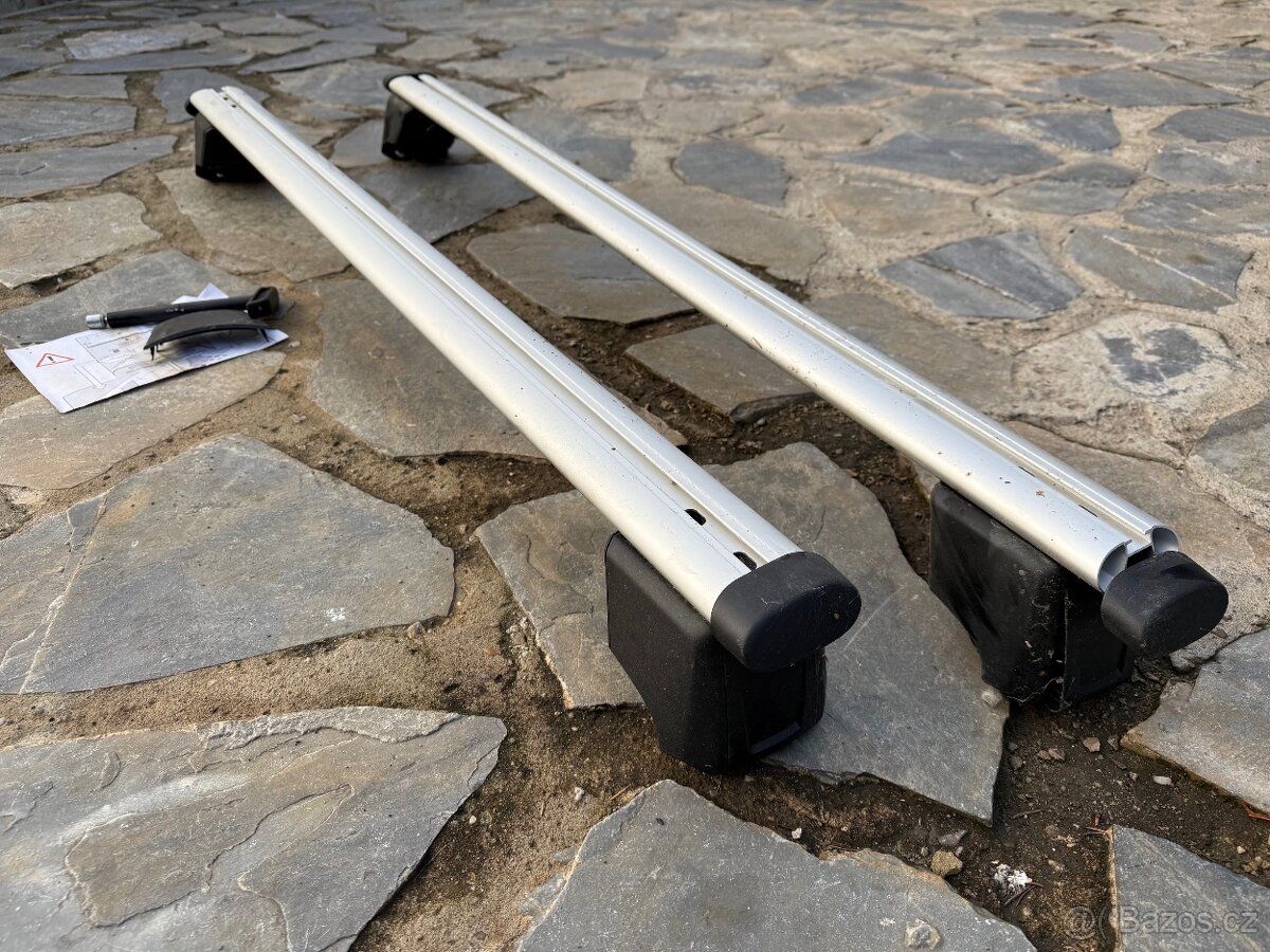 NOVÉ PŘÍČNÍKY - AUDI Q8 - 3