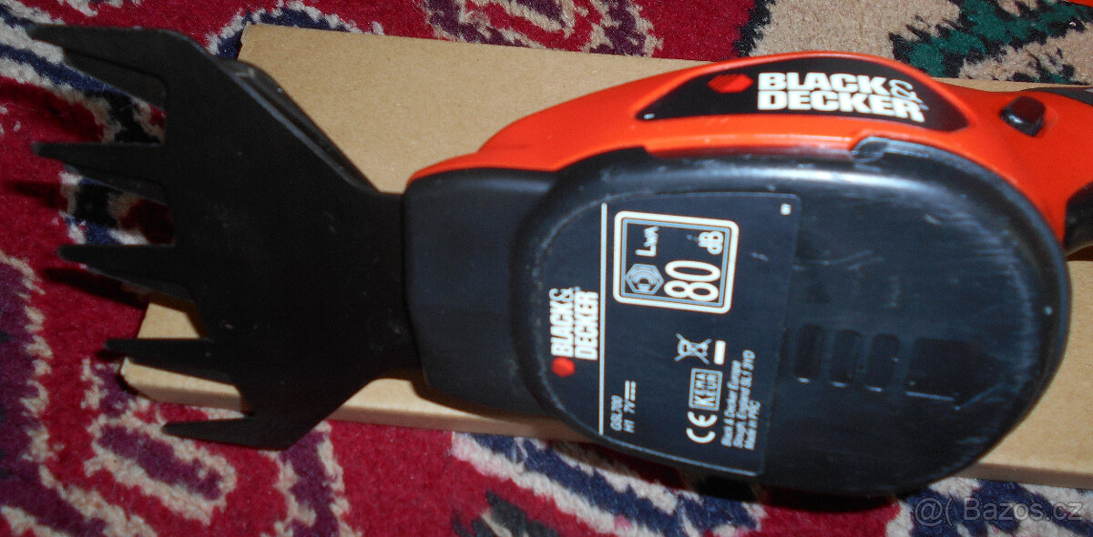 Nůžky aku na trávu Black-Decker GSL700 - 3