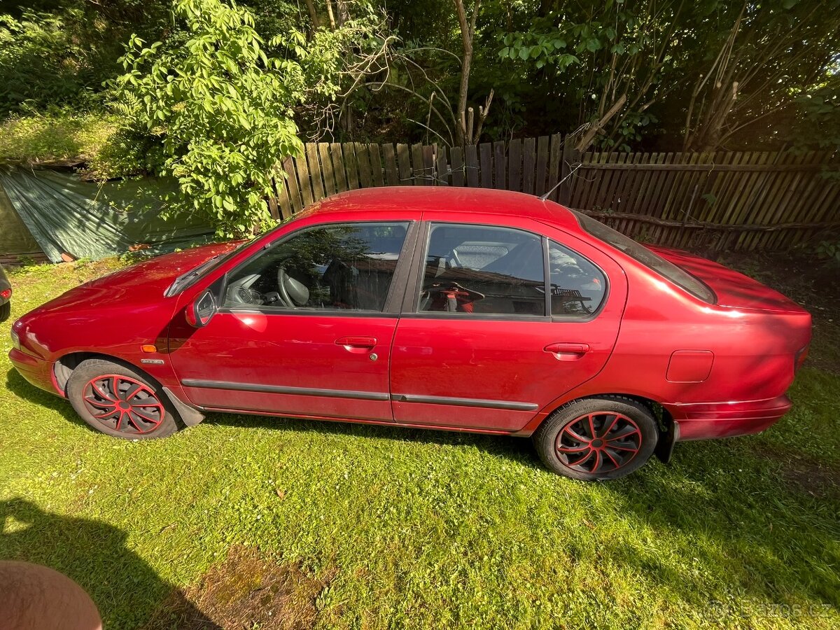Nissan Primera P11 - 3