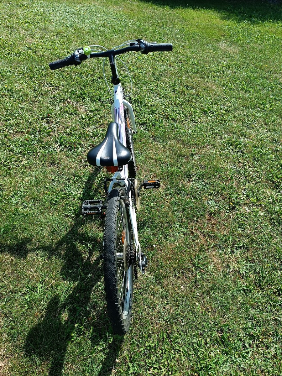 Dívčí kolo Dema Iseo - 3