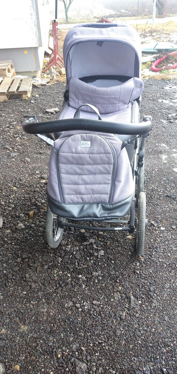 Houpací kočár Jasmine Camino Classic 03 - 3