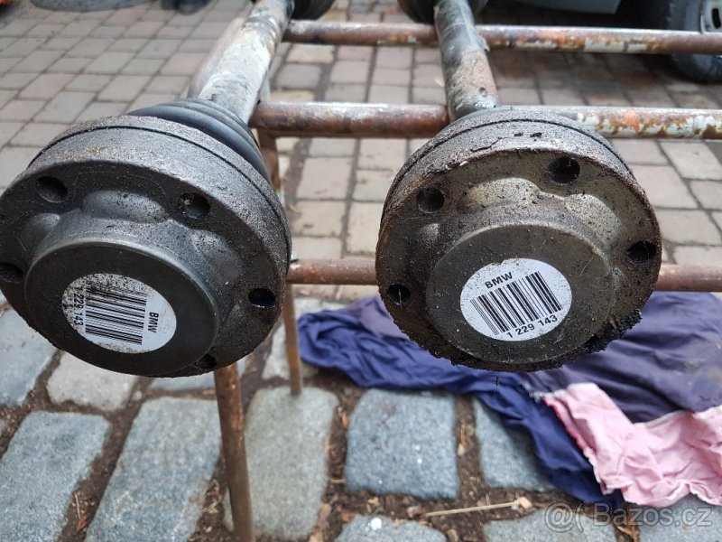 BMW e39 540i 535i zánovní poloosy - 3