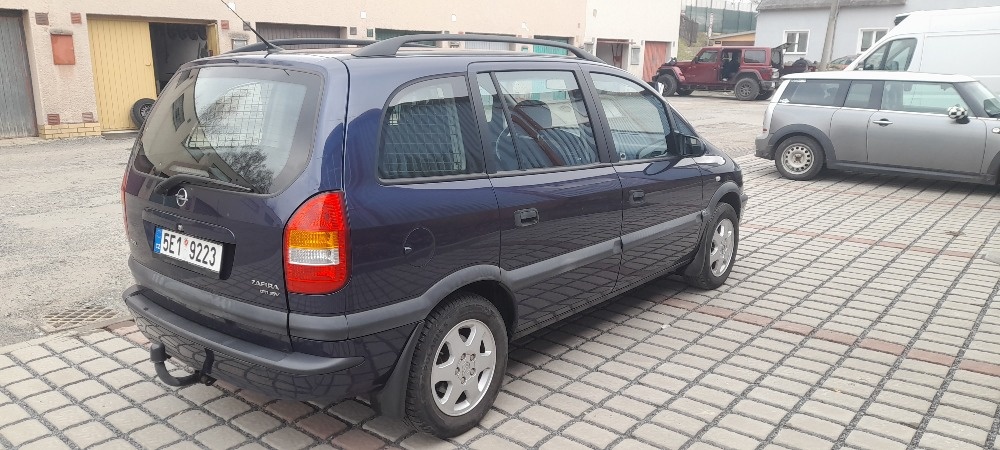 Opel Zafira 2.0DTi - 3