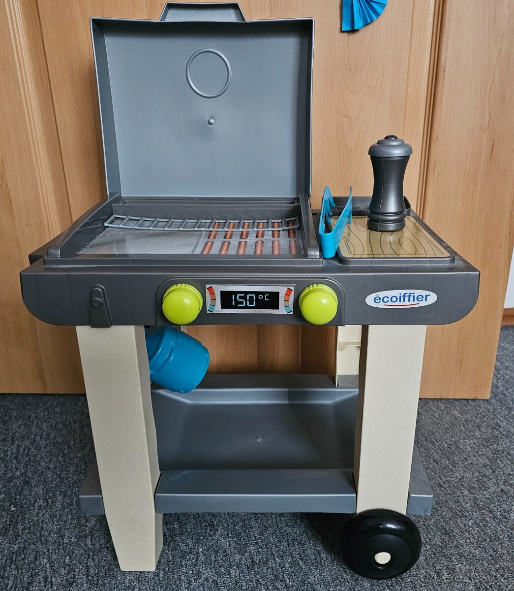 Dětská kuchyňka KidKraft a gril - 3