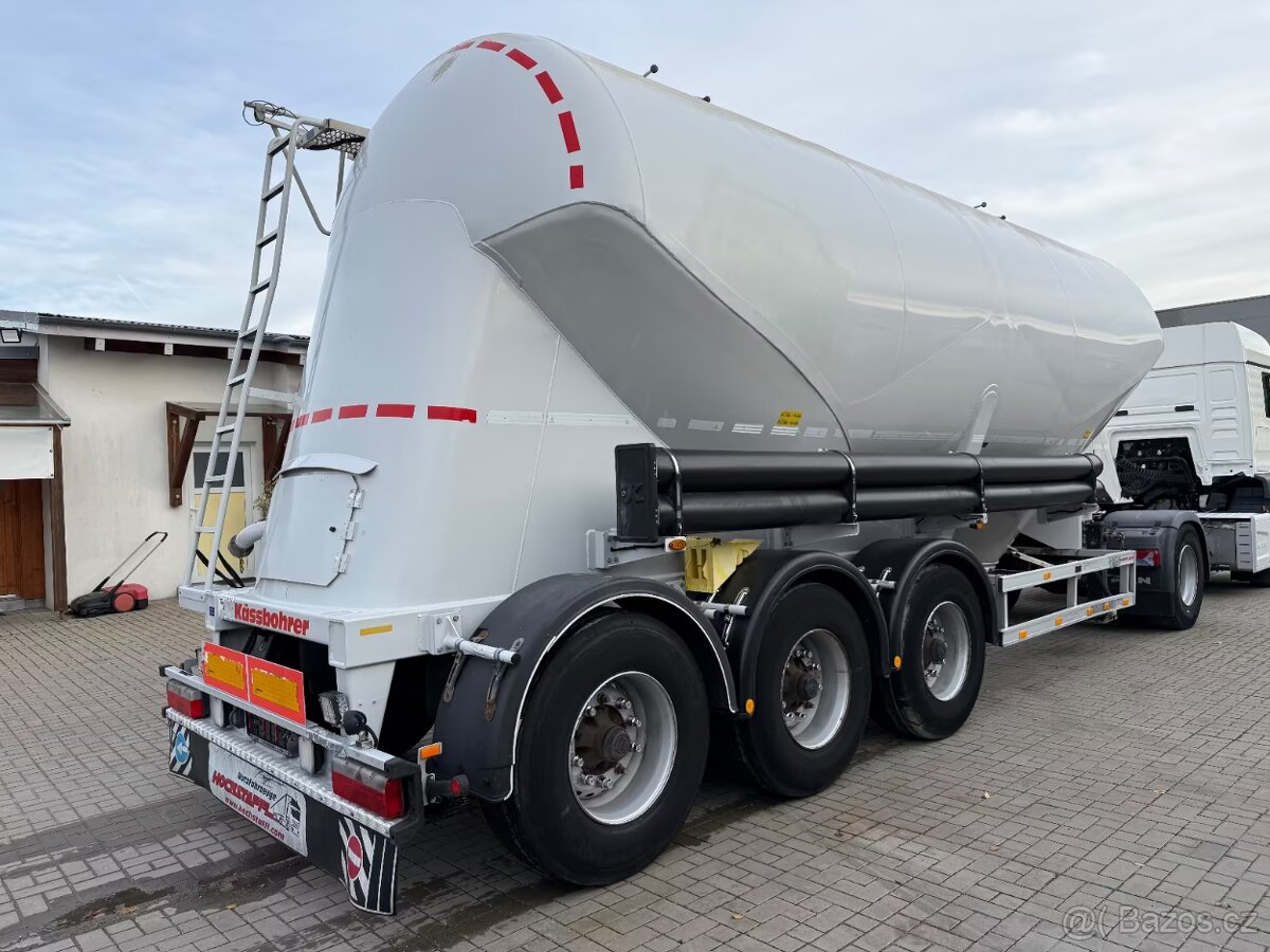 Kässbohrer cementové silo 35 m³ - 3