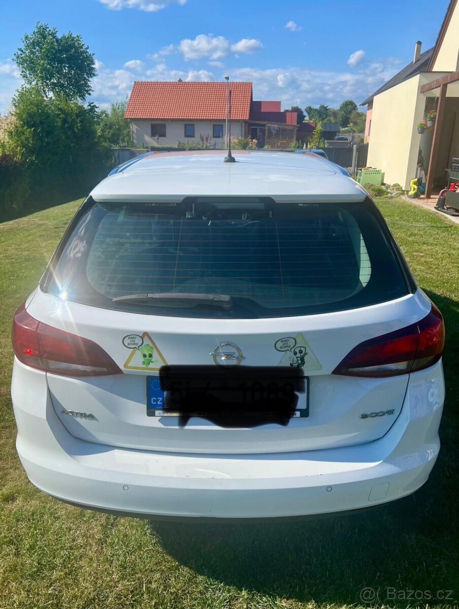 Opel Astra kombi - 3